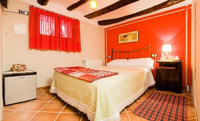 Hotel Casa De La Fuente Alcorisa Phòng bức ảnh